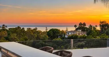 5 bedroom house in Spain