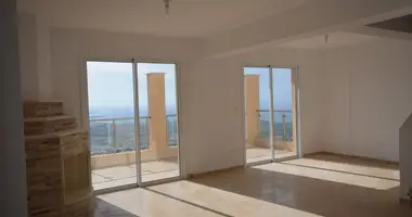 Apartment 6 bedrooms in Peyia, Cyprus
