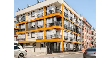 Wohnung 3 zimmer in Muratpasa, Türkei