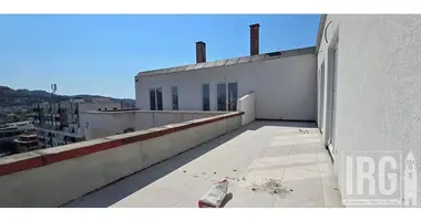 Apartamento 4 habitaciones en Tirana Municipality, Albania