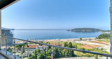 Apartamento independiente Piso independiente 4 habitaciones en Becici, Montenegro