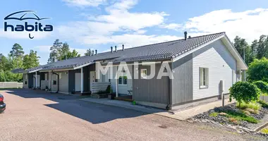Adosado Adosado en Jarvenpaa, Finlandia