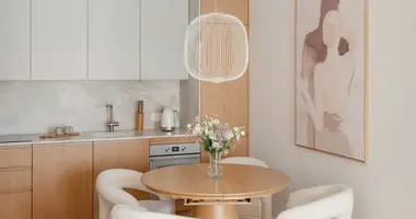Квартира 3 комнаты в Варшава, Польша