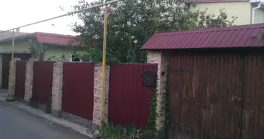 Haus 4 zimmer in Ussatowe, Ukraine