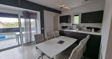 Квартира 2 комнаты в Opcina Dezanovac, Хорватия