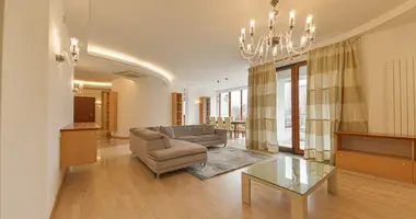 Wohnung 5 zimmer in Warschau, Polen