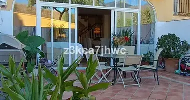 Dom 5 pokojów w Dos Hermanas, Hiszpania