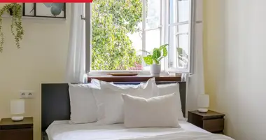 Mieszkanie 2 pokoi w Warszawa, Polska