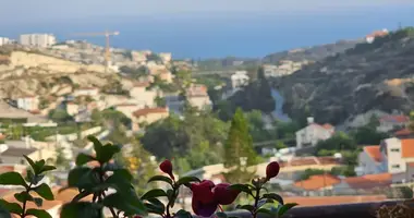 Grundstück in Agios Tychonas, Zypern