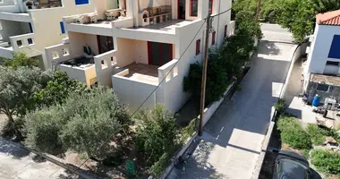 Haus 4 Schlafzimmer in Municipality of Troizinia Methana, Griechenland