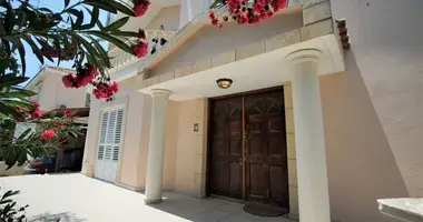 Villa en Demos Agiou Athanasiou, Chipre