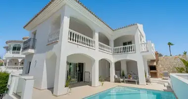 6 bedroom house in Dos Hermanas, Spain