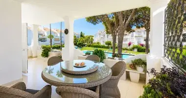 Apartamento 3 habitaciones en Dos Hermanas, Španjolska