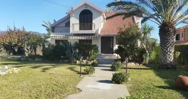 Villa 4 bedrooms in Parekklisia, Cyprus