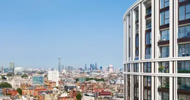 3 bedroom apartment in London, United Kingdom