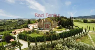 Propiedad comercial 2 200 m² en Florencia, Italia