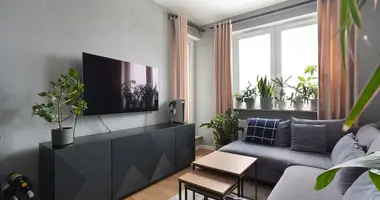 Mieszkanie 2 pokoi w Warszawa, Polska