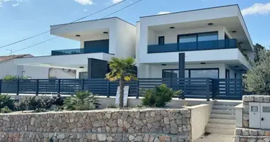 Villa in Gespanschaft Küstenland-Bergland, Kroatien