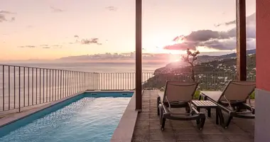 Villa 3 bedrooms in Calheta, Portugal