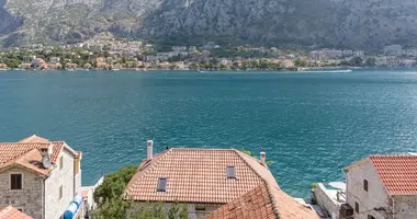 Casa 5 habitaciones en Muo, Montenegro