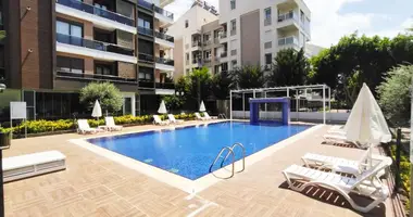 4 room apartment in Muratpasa, Turkey