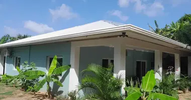 Haus 2 Schlafzimmer in Six Huts, Honduras