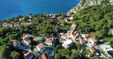 Wohnung in Dobrota, Montenegro