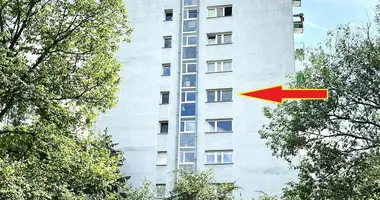 Mieszkanie 3 pokoi w Warszawa, Polska