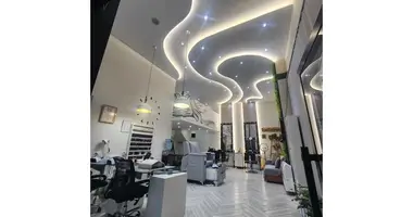 Propiedad comercial 60 m² en Tirana Municipality, Albania