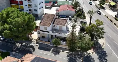 Haus 3 Schlafzimmer in Latsia, Zypern