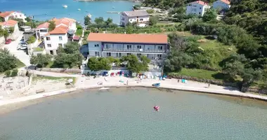 Hotel 420 m² in Opcina Karlobag, Kroatien