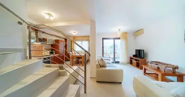 Apartamentos multinivel 2 habitaciones en Budva, Montenegro