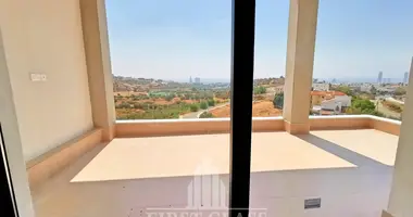 Mieszkanie 4 pokoi w Demos Agiou Athanasiou, Cypr