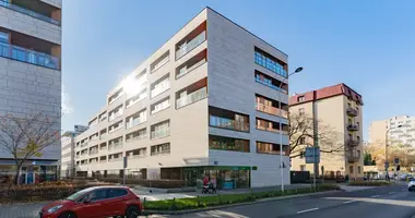 Квартира 8 комнат в Варшава, Польша