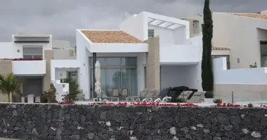 Villa in Adeje, Spanien