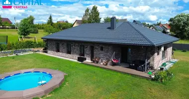 Casa en Gudeliai, Lituania