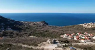 Участок земли в Будва, Черногория