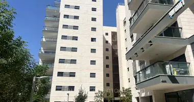 3 room apartment in Raanana, Israel