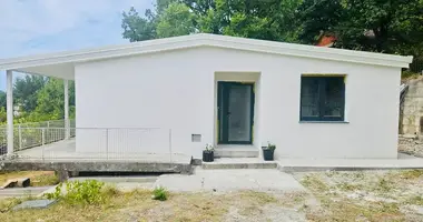 Дом 3 комнаты в Сутоморе, Черногория