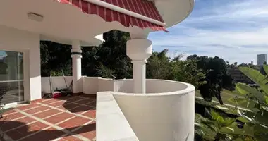 Apartamento 3 habitaciones en Dos Hermanas, Španjolska