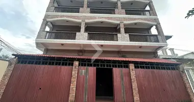 Dom 17 pokojów w Sangkat Stueng Mean Chey 2, Kambodża