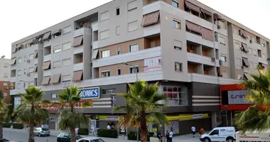 Propiedad comercial 182 m² en Tirana Municipality, Albania