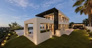 4 bedroom house in Dos Hermanas, Spain
