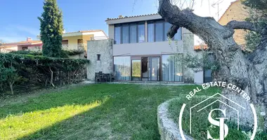 Townhouse 4 bedrooms in Chaniotis, Greece