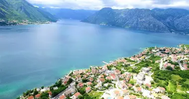Parcela en Dobrota, Montenegro