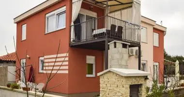 Hotel 195 m² in Zaton, Croatia
