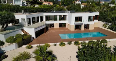 5 bedroom house in lAlfas del Pi, Spain