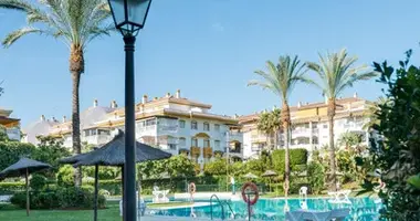 Apartamento 3 habitaciones en San Pedro Alcantara, Španjolska