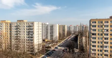 Квартира 2 комнаты в Варшава, Польша