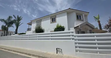 Villa 4 chambres dans Oróklini, Chypre